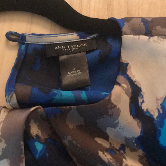 Ann Taylor blouse - Picture 2 of 2